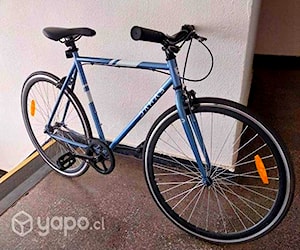 Bicicleta aro 26 con casco Nueva