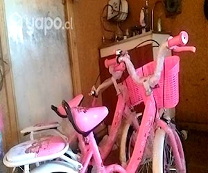 Vendo bicicleta de niña rosada aro 16 .2.1 25