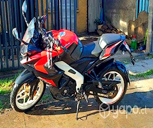 Moto semi deportiva 200 cc