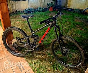 Trek Slash 7