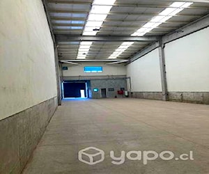 Arriendo bodega de 400 m2 c/of en Buenaventura