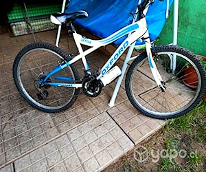 Bicicleta Oxford blanca con azul aro 24