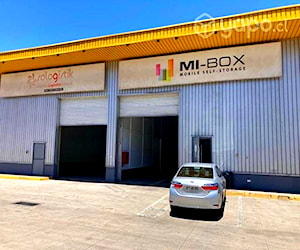 Arriendo bodega c/of de 310 m2 en MC Carrascal