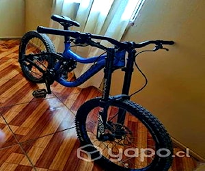 Kona DH muy buen estado