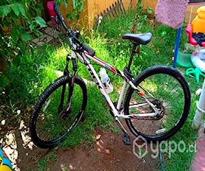 Bicicleta Marlín 6 Trek