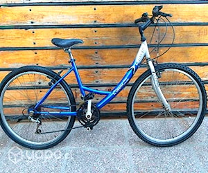 Bicicleta MTB azul aro 26