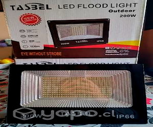 Focos Led nuevos de:200Watts.220Volts.Luz blanca.