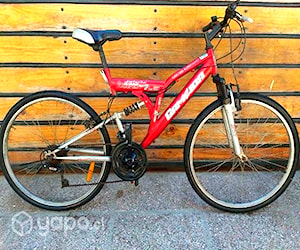 Bicicleta roja doble suspension