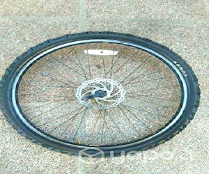 Rueda delantera aro 26 bontrager $15.000!!!