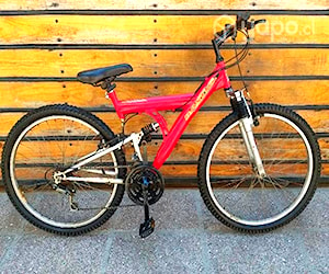 Bicicleta Montaña roja aro 26
