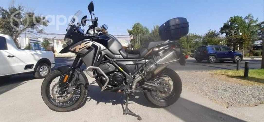 Motocicleta Voge 650 ds