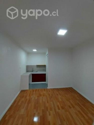 <p>Se arrienda pieza cercano a metro macul</p>