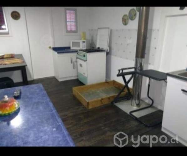 <p>Arriendo pieza</p> image