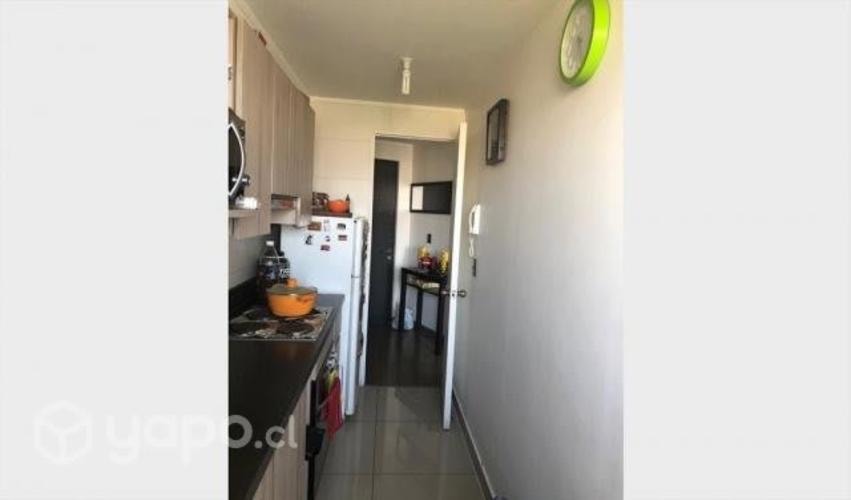 <p>Pieza amoblada en Stgo Centro</p> image