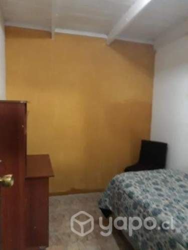 <p>Arriendo pieza</p> image