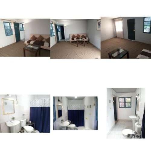 <p>Pieza amplia, baño privado. Entrada Independiente</p>
