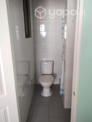 <p>Arriendo habitacion hombre solo</p> image