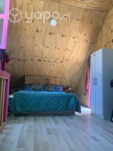 <p>Arriendo pieza</p> image