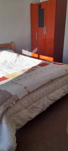 <p>Arriendo Pieza</p> image