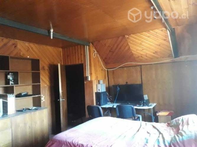 <p>Arriendo habitacion a 3 cuadras mall maipu</p>