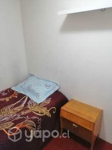 <p>Pieza amoblada con gastos comunes incluido</p> image