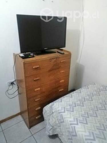 <p>Pieza amoblada con gastos comunes incluido</p> image