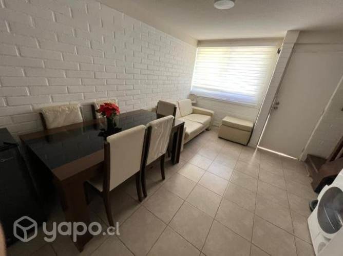<p>Arriendo habitacion amoblada</p>