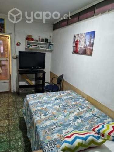 <p>Arriendo de pieza por días</p> image