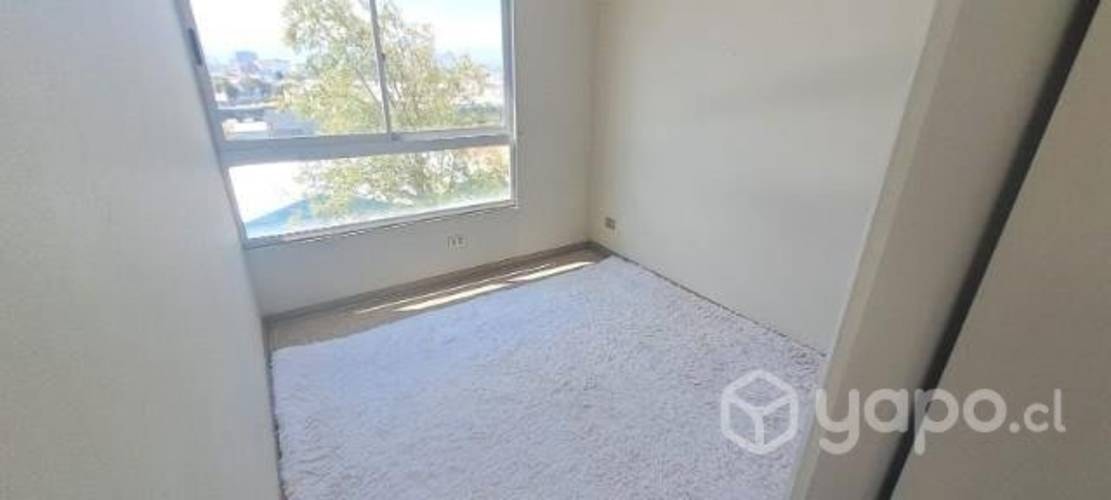 <p>Arriendo pieza</p> image