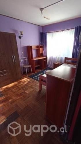 <p>Se arrienda pieza en pleno centro de Talca</p>