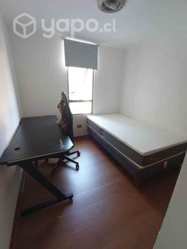 <p>Pieza con baño privado en Portales</p> image