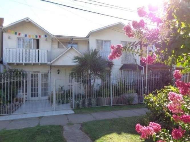 <p>Pensión o arriendo de piezas</p> image