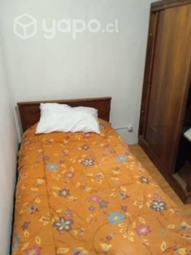 <p>Arriendo de pieza</p>