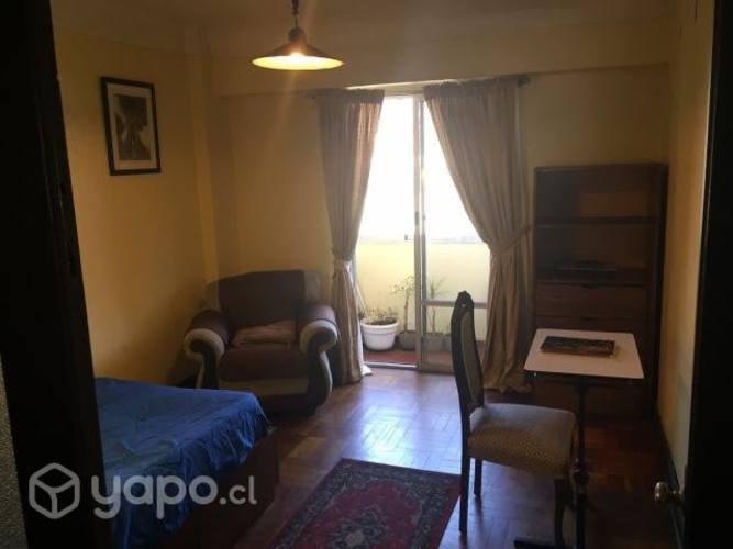 <p>Amplia habitación en arriendo Solo Estudiante</p> image