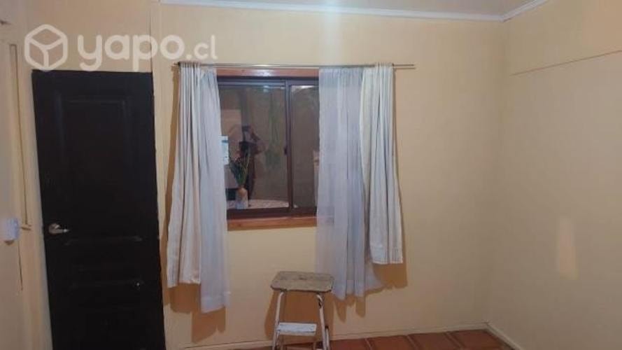 <p>Se arrienda departamento interior</p>