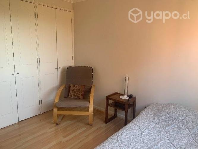 <p>Arriendo linda habitación a estudiante universitar</p>