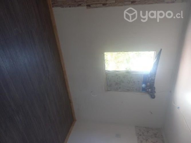 <p>Arriendo habitacion</p> image