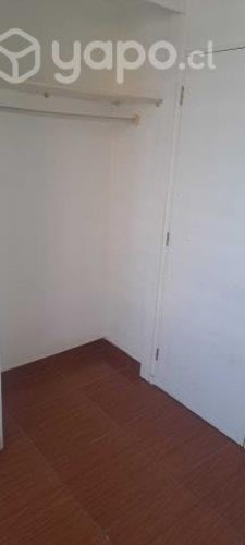 <p>Habitación y baño depto</p>