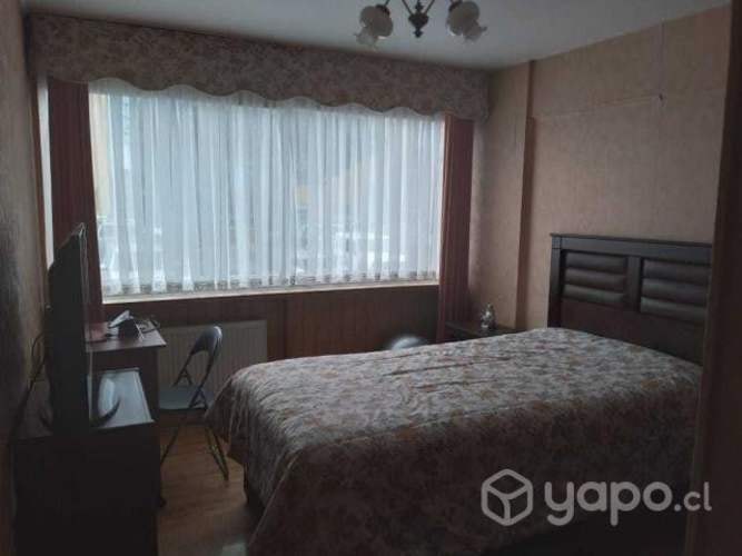 <p>Se arrienda Habitacion</p> image