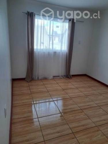 <p>Arriendo amplias piezas a Universitarias, UA, UST</p> image