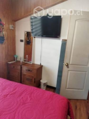 <p>Arriendo pieza amoblada</p>