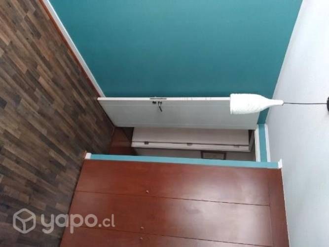 <p>Arriendo pieza</p>