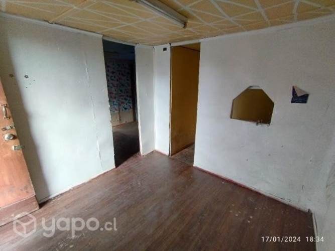 <p>Habitación en arriendo sin gastos comunes en Macul</p>