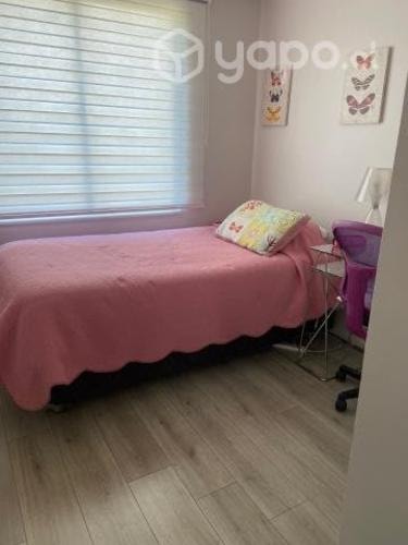 <p>Habitacion solo mujer estudiante</p>