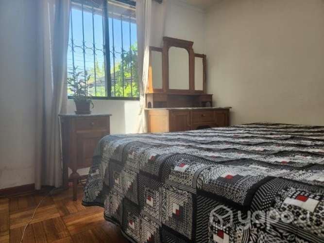 <p>Habitación amablada ,cerca del metro Principe de G</p>