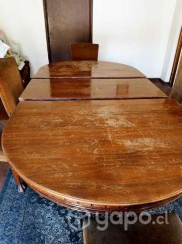 <p>Comedor expansible de madera</p>