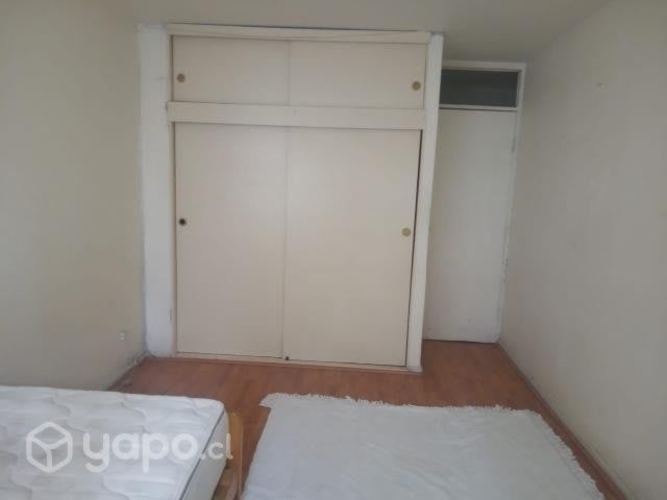 <p>Se arrienda pieza grande en Ñuñoa</p> image