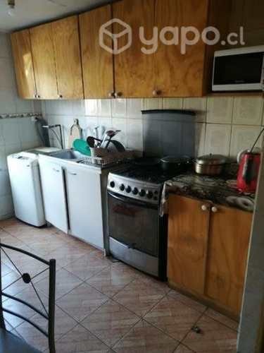<p>Pieza amoblada, una cuadra hospital Puerto Montt</p>