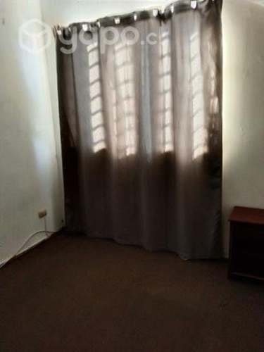 <p>Arriendo pieza</p> image