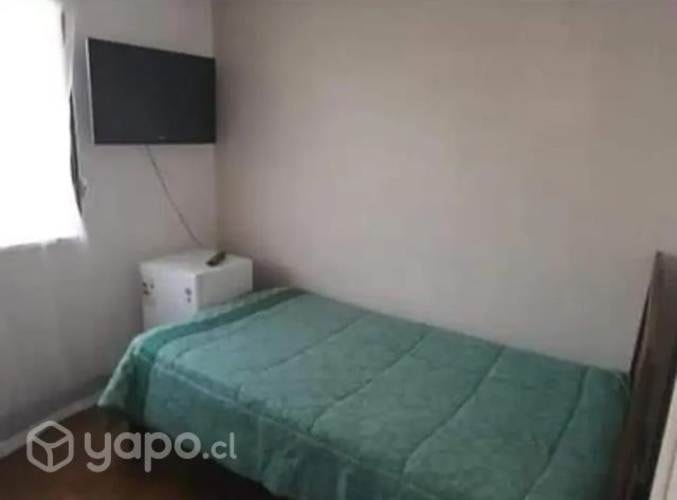 <p>Arriendo pieza</p> image